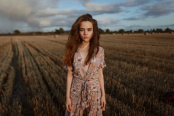 Girl Field Outdoor, girls, field, outdoor HD wallpaper