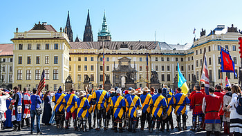 Prague Castle, People in costumes, Czech Republic, Beautiful location HD wallpaper