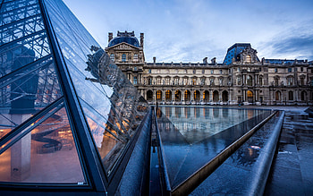Louvre collection, Artistic marvels, Cultural heritage, Iconic landmark HD wallpaper
