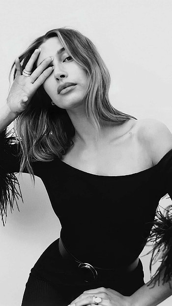 Hailey Bieber, Trendy looks, Vestidos, Fashion inspiration HD phone wallpaper