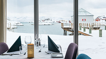 Sommaroy, Norway, Stornaustet restaurant, Arctic hotel HD wallpaper