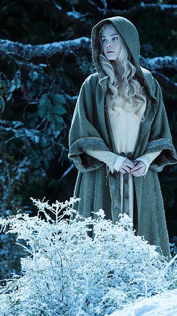 Elle Fanning, Aurora Maleficent, Disney movie, Fantasy HD phone wallpaper