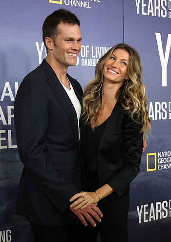 Tom Brady, Gisele Bundchen, Captivating , Power couple HD phone wallpaper