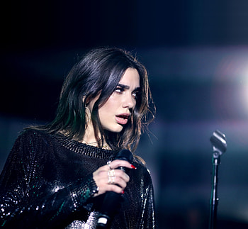 Performance, gorgeous, singer, Dua Lipa HD wallpaper