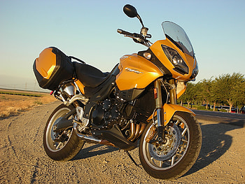 Triumph Tiger, 1050, triumph, tiger, yellow HD wallpaper