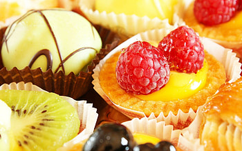 Sweets , Tempting indulgence, Sweet tooth satisfaction, Decadent desserts HD wallpaper