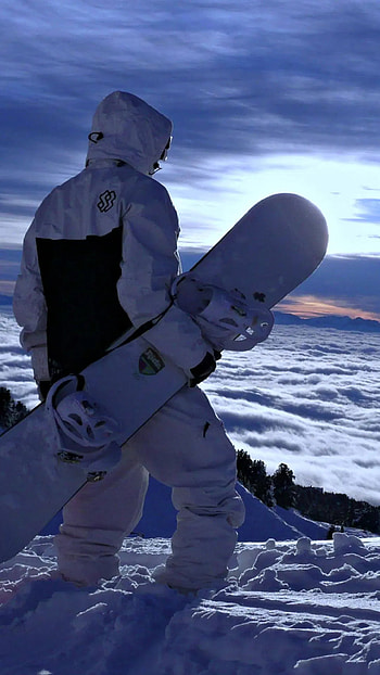 Sports snowboarding , High-quality backgrounds, Android and , Stunning visuals HD phone wallpaper