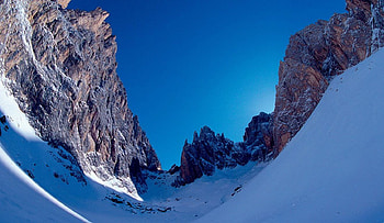 Winter Valley, landscape, mountains, snow, peaks HD wallpaper