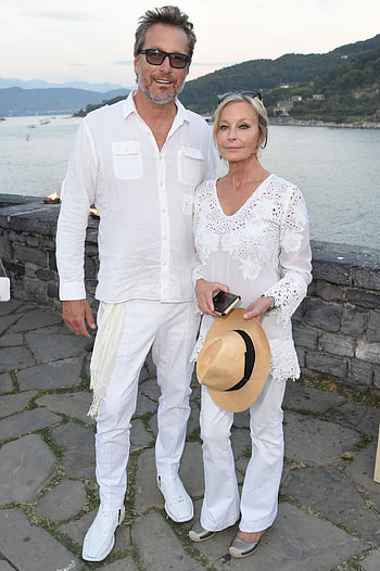 John Corbett, Bo Derek, Quiet Newlywed Life HD phone wallpaper