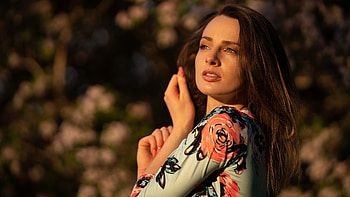 Girl Evening Sun Rays On Face, girls, model HD wallpaper