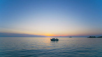 Nature, Sunset, Waves, Horizon, Boat HD wallpaper