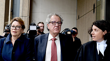 Geoffrey Rush, Million defamation case, New York Times HD wallpaper