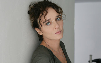 Valeria Golino HD wallpaper
