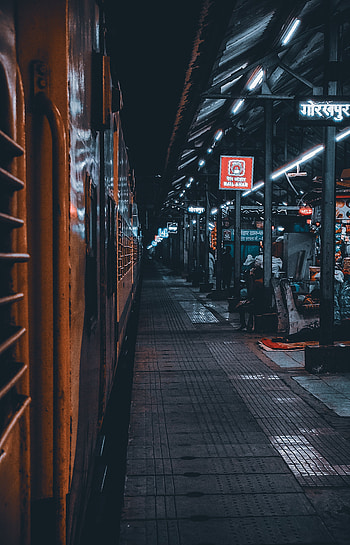Indian Railway, metropolitan_area, midnight, night, station, vaccation, Indianraliway, trains, platform HD phone wallpaper