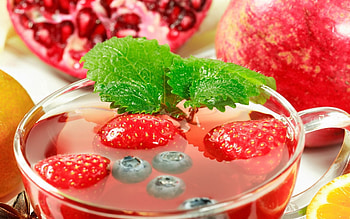 Food, Strawberry, Berries, Currant, Tea, Garnet, Pomegranate HD wallpaper