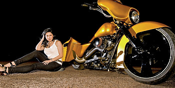 brunette and yellow, sexy, ot, hot, cute, girl HD wallpaper