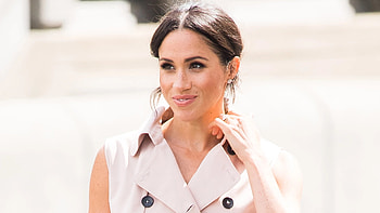 Meghan Markle's pink nails, Royal tradition, Beauty routine, Nail fashion HD wallpaper