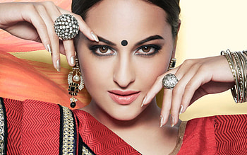 Sonakshi Sinha 2016 Latest, sonakshi-sinha, indian-celebrities, girls, desi-girls HD wallpaper