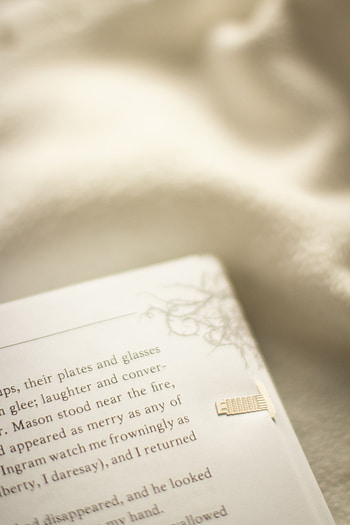 Words, Light, Miscellanea, Miscellaneous, Light Coloured, Book, Letters HD phone wallpaper