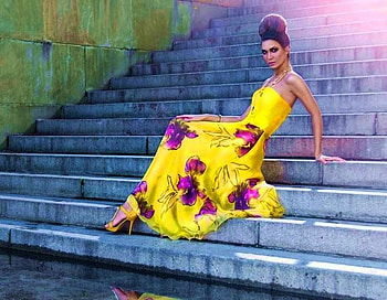 STAIRS...., stairs, city, yellow, dress, beauty HD wallpaper