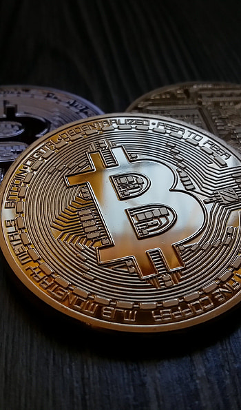 Bitcoin coin , Samsung Galaxy S8, background, Currency HD phone wallpaper
