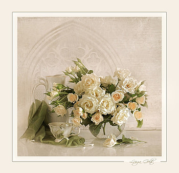 still life, bouquet, graphy, nice, rose, flower, glass, , white, gracefully, roses, vase, beautiful, gently, jug, cool, flowers, scarf, harmony HD wallpaper