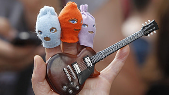 Toys, Hand, Miscellanea, Miscellaneous, Guitar HD wallpaper
