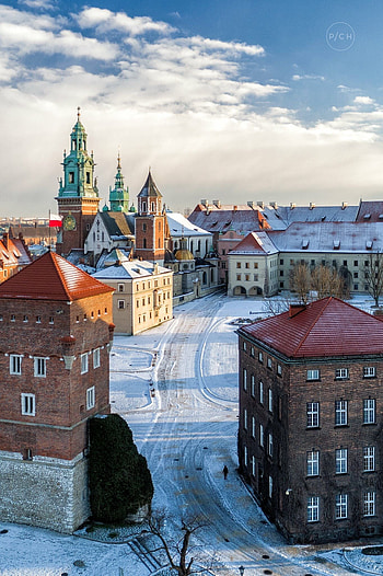 Wawel Castle, Krakow, Winter wonderland, Polish architecture HD phone wallpaper