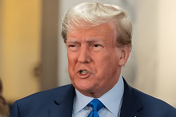 Bold Suit Portrait —, Donald Trump, MAGA HD wallpaper