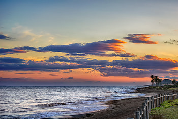 Beach, sunset, sky, clouds, fence, nature HD wallpaper