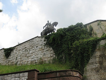 Vratza, bulgaria, monument, gphy, green HD wallpaper