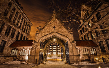 creepy courtyard in chicago r, winter, night, buildings, courtyard, gate, r HD wallpaper