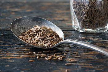 What is caraway, Allrecipes guide, Culinary herb, Spice profile HD wallpaper