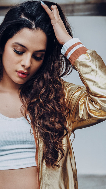 Tanya hope, multilingual actress, sexy gorgeous, glamorous, like her HD phone wallpaper