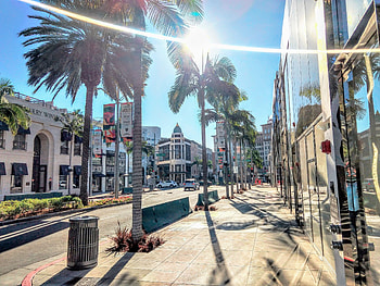 Beverly Hills, Litigation finance toppled, Fortunes of a Real Housewives star HD wallpaper