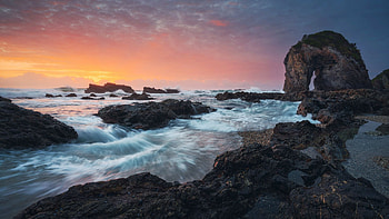 A stunning sunrise over Australia’s Sapphire Coast, sea, sky, rocks, arch, colors HD wallpaper