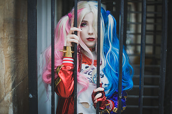 Harley Quinn Cosplay New, harley-quinn, cosplay, supervillain, girls HD wallpaper