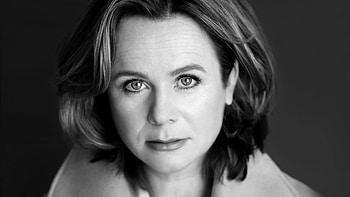 Emily Watson, Powerful performances, Emotional depth, British acting talent HD wallpaper