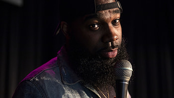 T. Murph, Chicago comedian, Success journey, Chicago Tribune interview HD wallpaper
