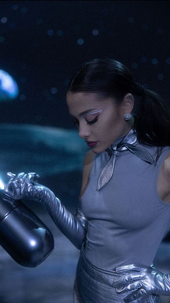 Ariana grande, fotografía con flash, fondo de pantalla, tadeitobb HD phone wallpaper