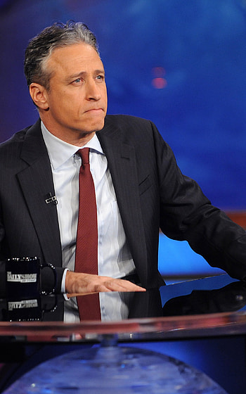 Jon Stewart, The Daily Show, Ultra HD phone wallpaper