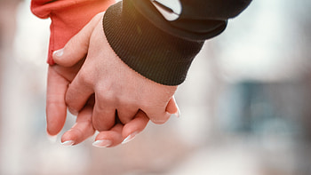 Couple hands touch, Tenderness, Romance, Funny HD wallpaper