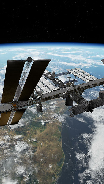 Space station, Astronauts floating, Zero gravity, Out-of-this-world view HD phone wallpaper