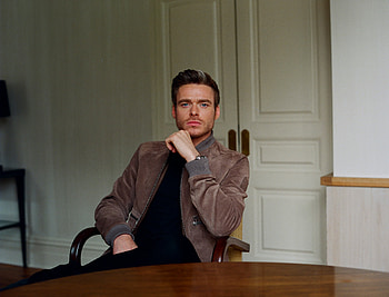 Richard Madden, Career success, Worries and concerns, New York Times HD wallpaper