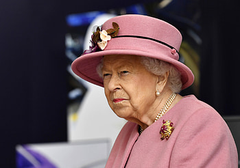 Elizabeth II, Prayer offerings, 9/11 anniversary, Symbol of unity HD wallpaper