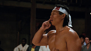 Bloodsport, Classic 1988 film, Iconic martial arts scenes, Memorable fight sequences HD wallpaper