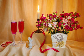Still life, champagne, bouquet, roses, juice, vase, flame, beautiful, pretty, candle, light, flowers, lovely, drink, wine HD wallpaper