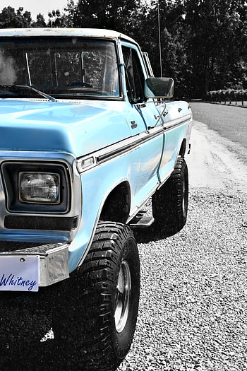 Old Truck, black and blue, vintage HD phone wallpaper