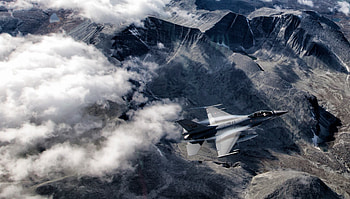 Norwegian F-16, mountain landscape. From Gallsource.com HD wallpaper