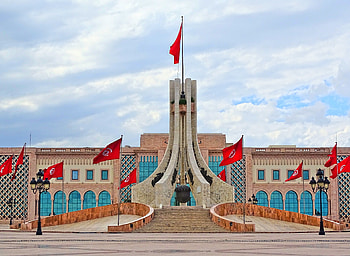 Tunisia, Cultural heritage, Beautiful mosques, Historic medinas HD wallpaper